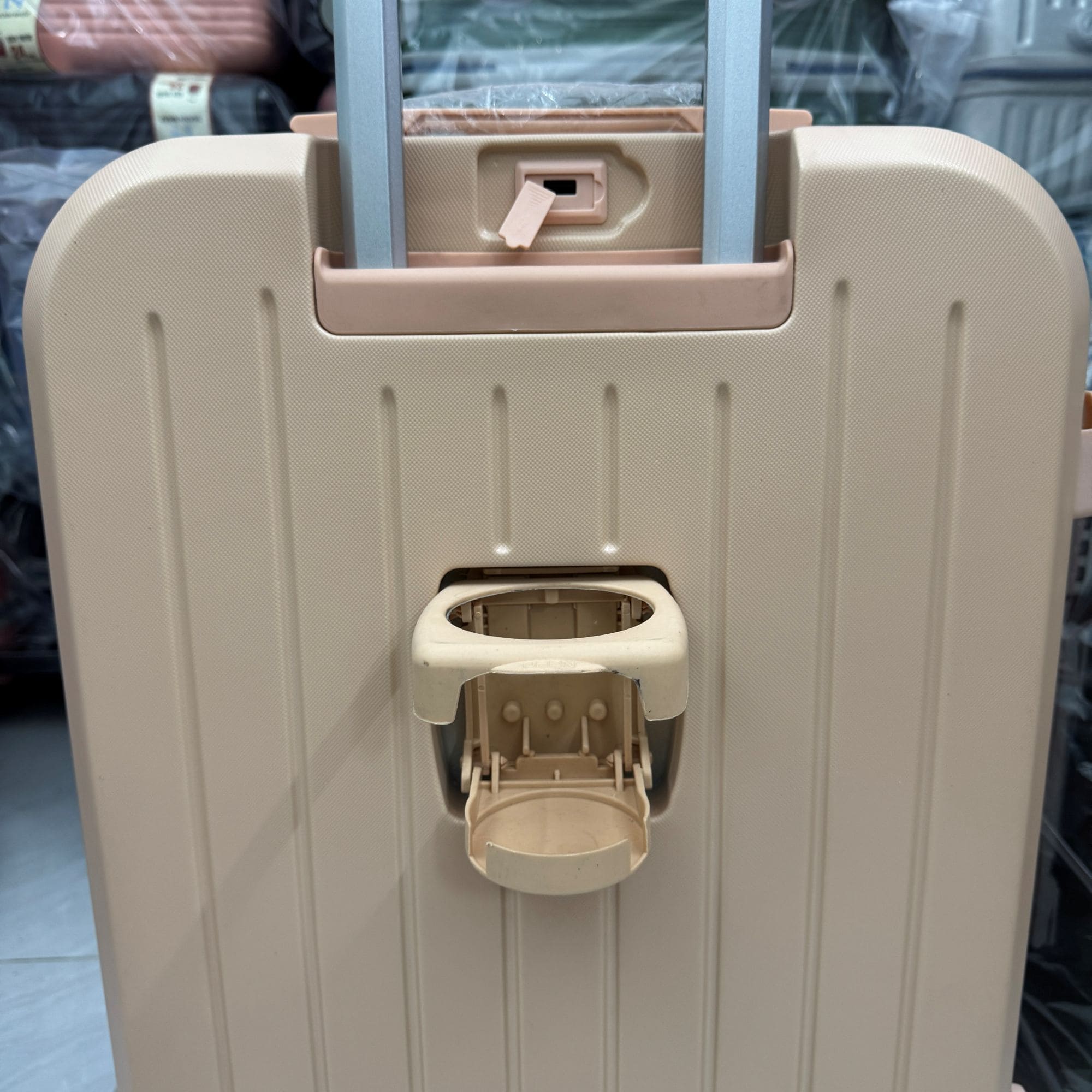 Vali Nhựa Màu Hồng Đất Trendy Cao Cấp Size 20/24 Inch