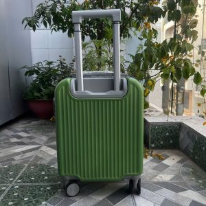 Vali Size 16 Màu Xanh Bơ Góc Tròn Nhựa Dẻo ABS/PC Có Khóa