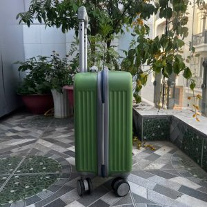 Vali Size 16 Màu Xanh Bơ Góc Tròn Nhựa Dẻo ABS/PC Có Khóa